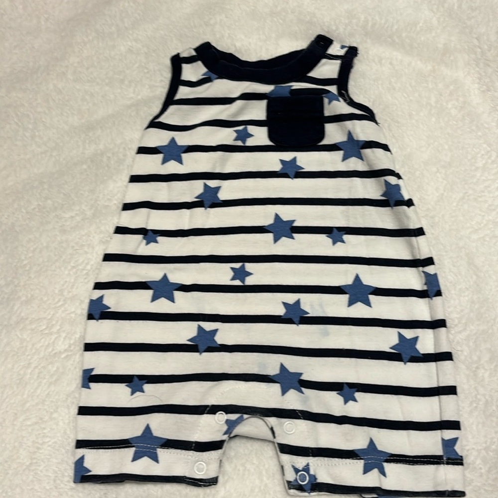 Gap baby one piece outfit shorts and sleeveless with cute pocket 0-3 months